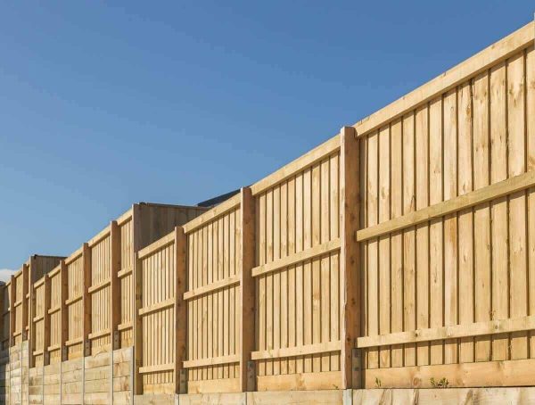 Timber fence multiple height from 1.8 m to 3.6 m